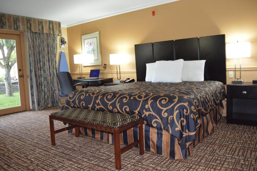 Superior King Room